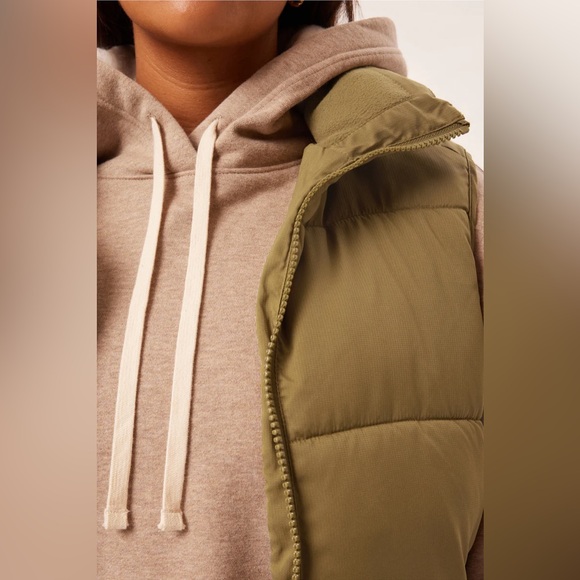 Girlfriend Collective Dusty Pink Everyone Puffer Vest - Picture 7 of 7